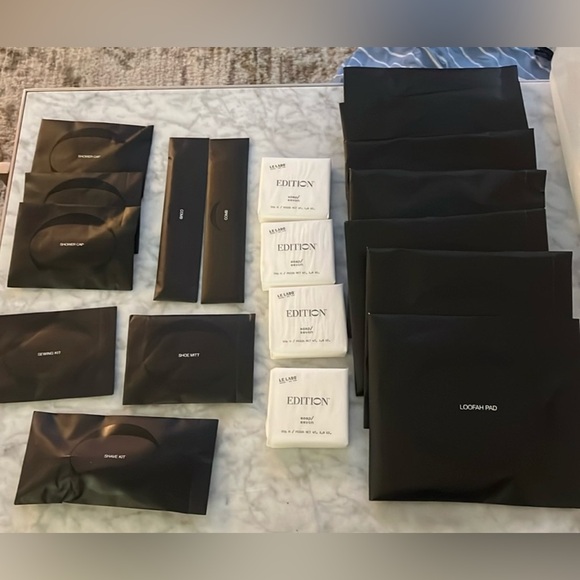 NEW Lot Of 19 Le Labo Edition Hotel Luxury Travel Size Bath - Main Image